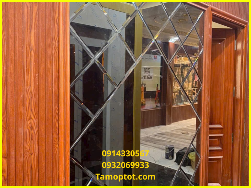 Vì sao gương ghép trang trí được ưa chuộng tại TP.HCM?